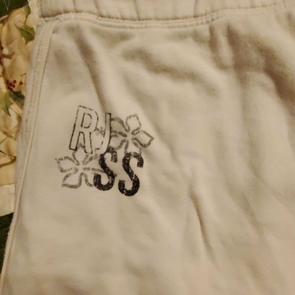SHORTS - Picture 5 of 6